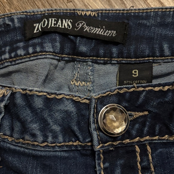 Zoo Premium - Rhinestone Buttons Front & Back - 9 - Picture 4 of 8